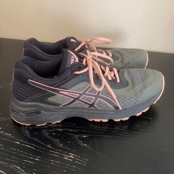 ASICS Women's GT-2000 6 Trail Running Sneaker Size 10 - Picture 2 of 12